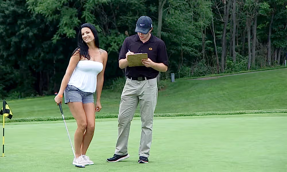 Black Bear Bourbon &amp; BBQ putting contest