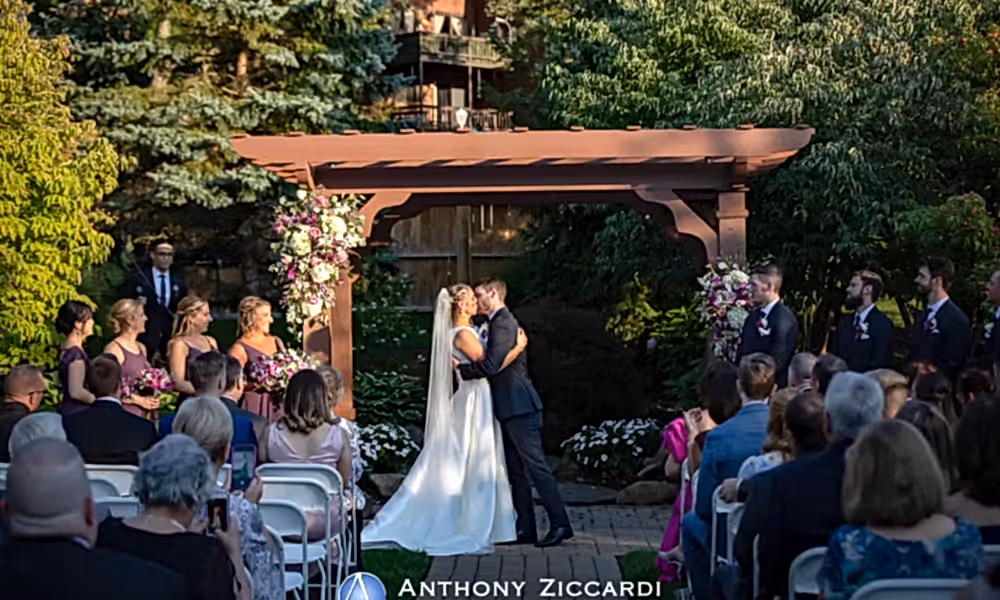 Fall wedding ceremony at Minerals Hotel