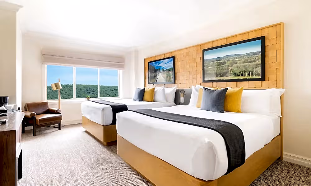 2 Queen beds standard guest room